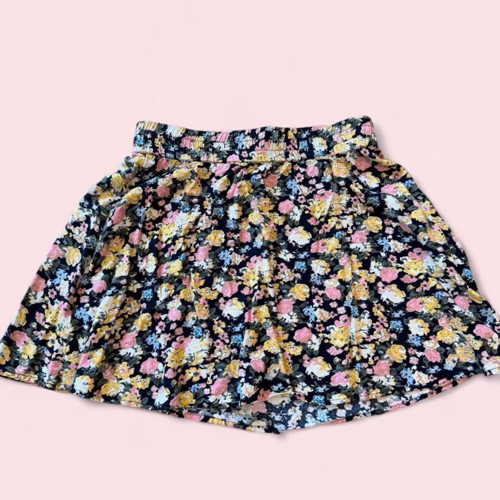 Vero Moda Floral A-Line Mini Skirt in Black with Pink & Yellow Blooms